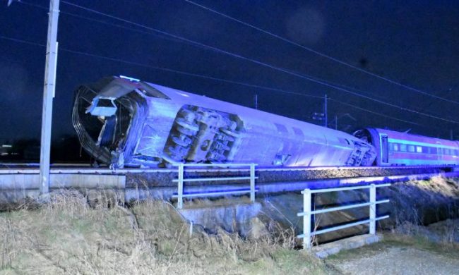 Frecciarossa deragliato nel Lodigiano, indagati cinque operai