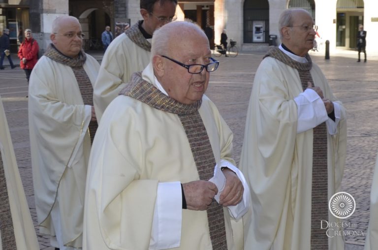 Ennesimo lutto nella Chiesa della Bassa: addio a  don Vito Magri