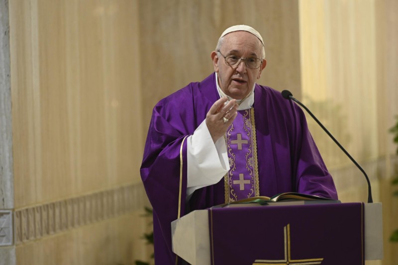 Il Papa a Santa Marta prega per i medici di Treviglio e Bergamo VIDEO