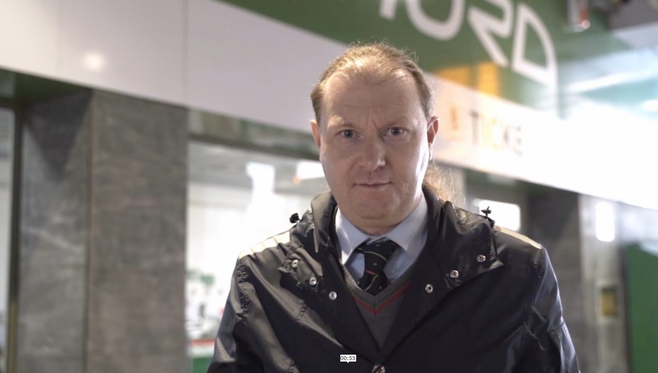 Il video del personale Trenord nelle stazioni deserte: “Andrà tutto bene” VIDEO