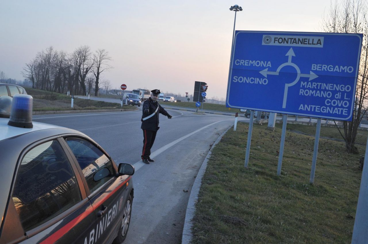 Lo spaccio non si ferma: due arresti nella Bassa