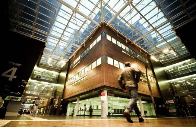 Cade e sbatte la testa mentre gioca: non ce l’ha fatta la bimba di due anni ricoverata al Papa Giovanni