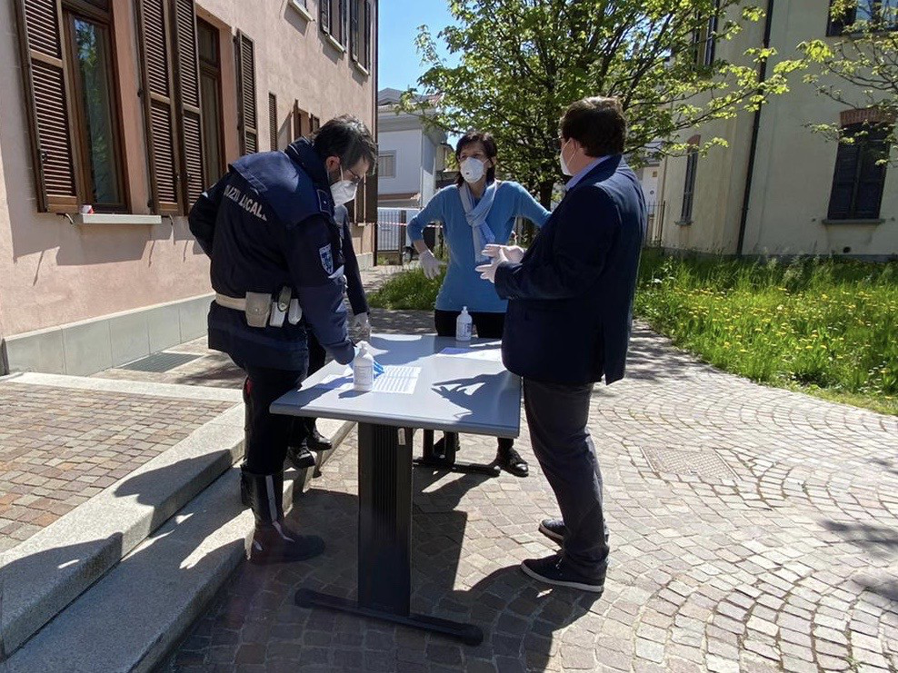 Emergenza alimentare: 500 richieste in due giorni, al via la distribuzione dei buoni spesa