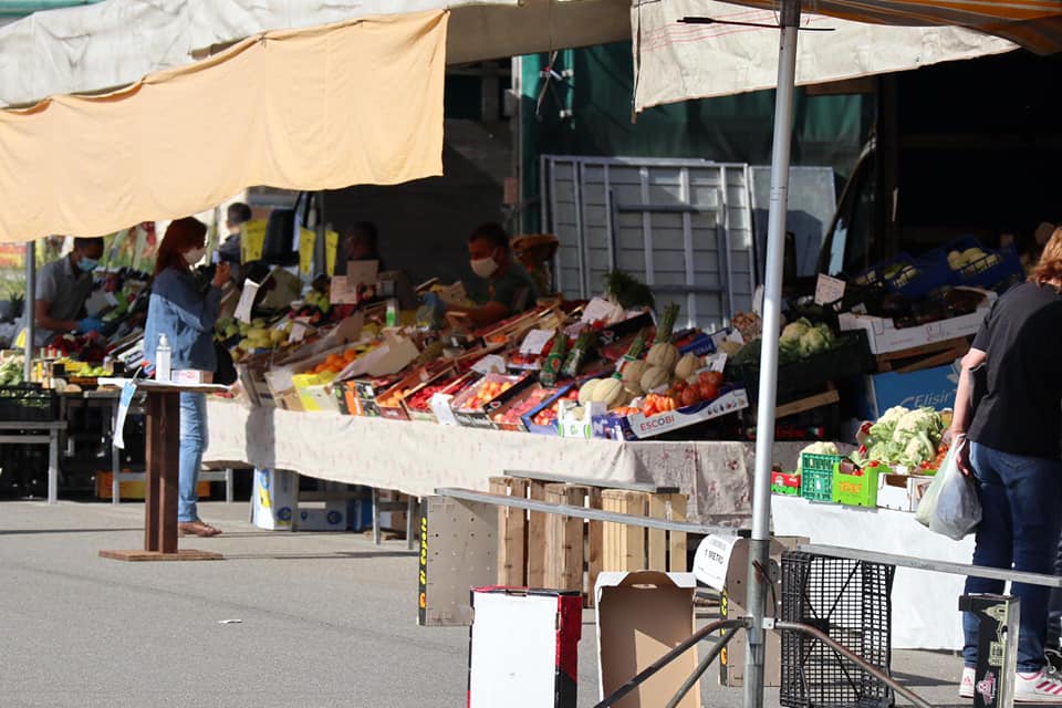 Ambulanti non alimentari in protesta anche nella Bergamasca: “Vogliamo riaprire”