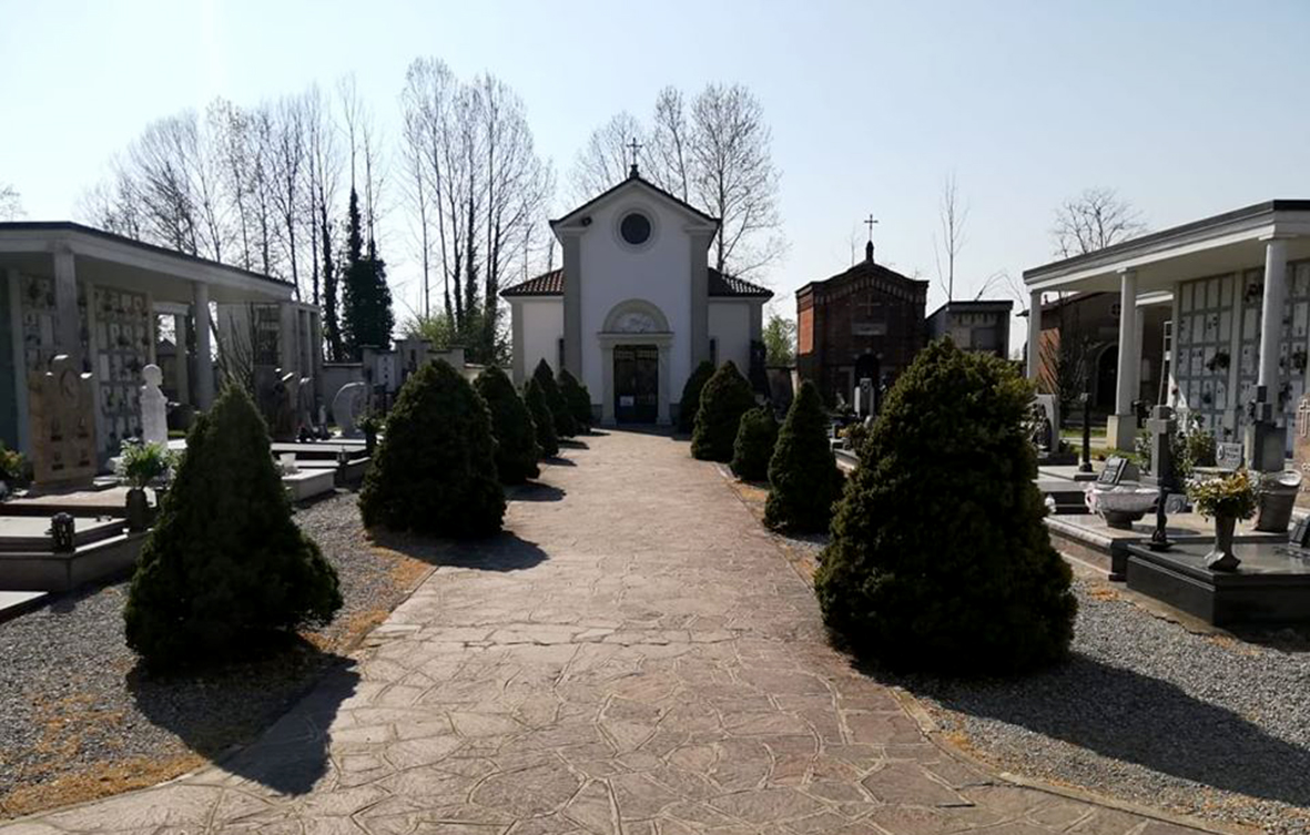 Mozzanica, il cimitero riapre dopo due mesi, come accedervi