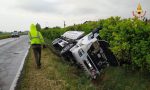 Tir fuori strada, il conducente resta illeso FOTO