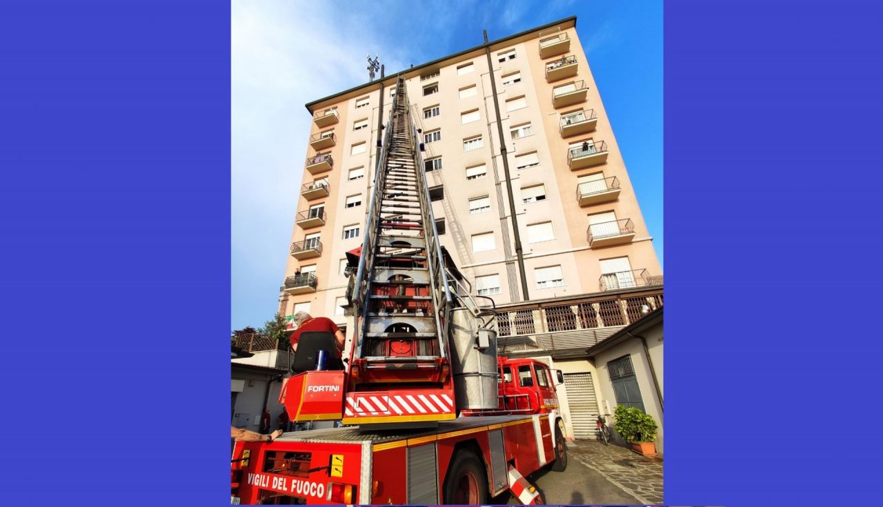 Incendio al quinto piano del “grattacielo” di Romano