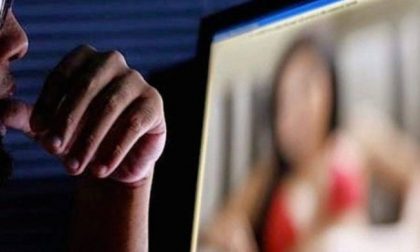 La ricattava per non diffondere le sue foto intime sul web: denunciato da una 37enne di Nembro