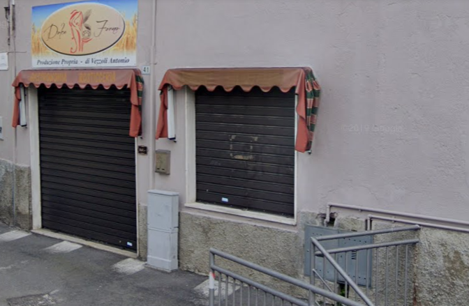 Ladri “gourmet” razziano il Dolce Forno