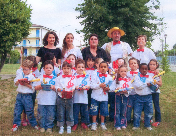 Dopo quarant’anni di insegnamento la maestra Erminia saluta i suoi bambini