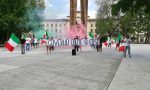 Mascherine Tricolori sesto sabato in piazza per protestare
