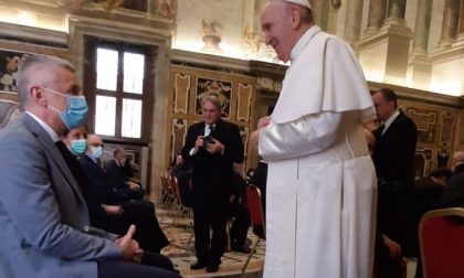Medico, infermiere, cappellano: la delegazione dell'ospedale di Treviglio in visita al Papa