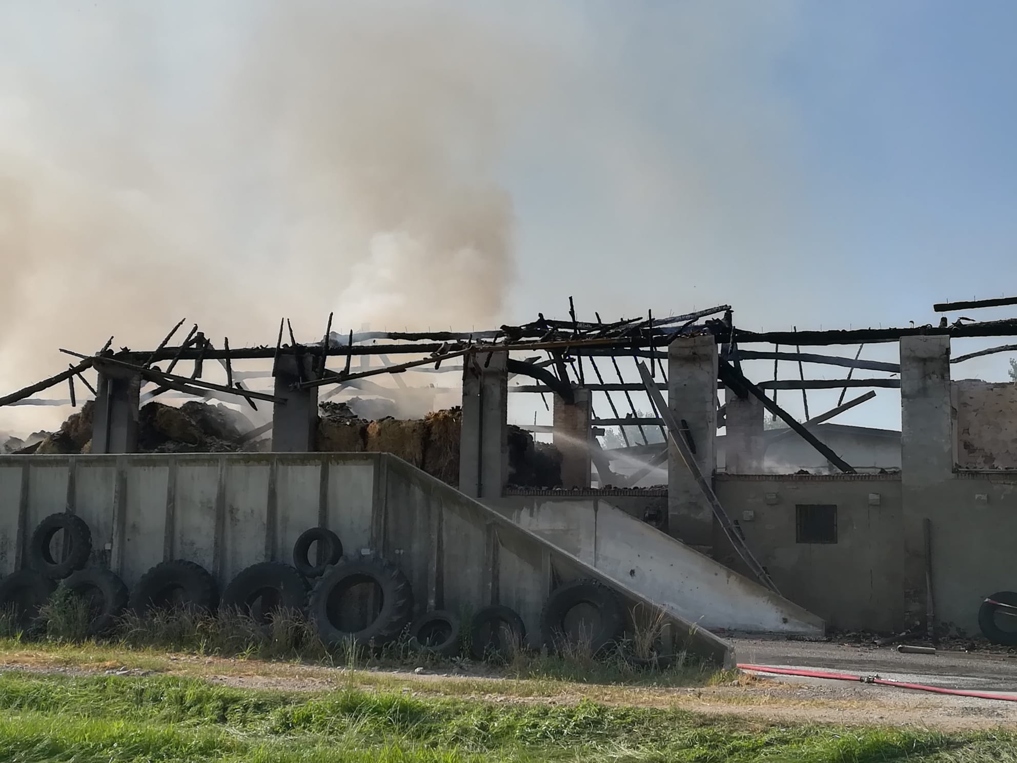 Nosadello Pandino incendio Cascina Besarda