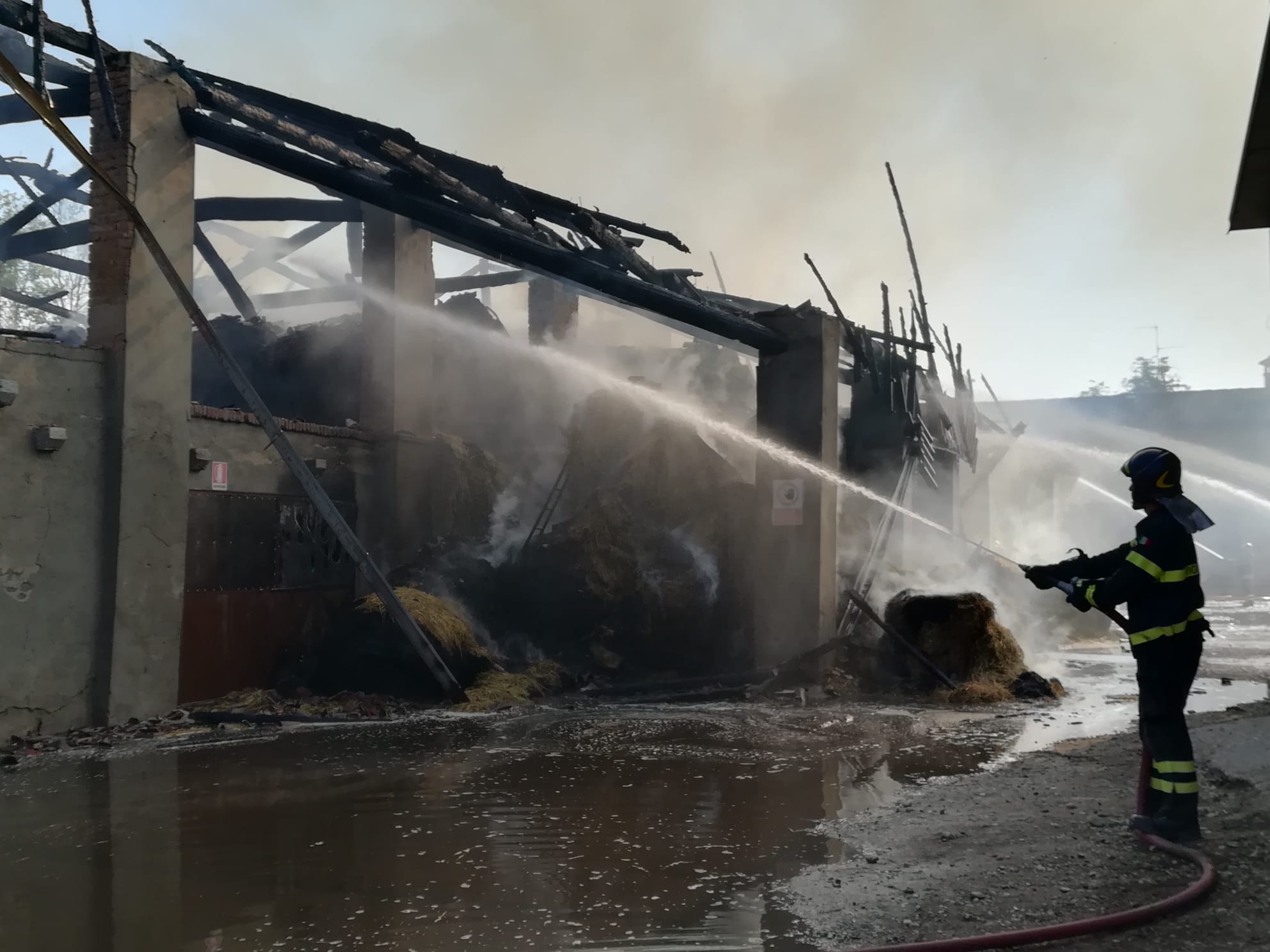 Nosadello Pandino incendio Cascina Besarda