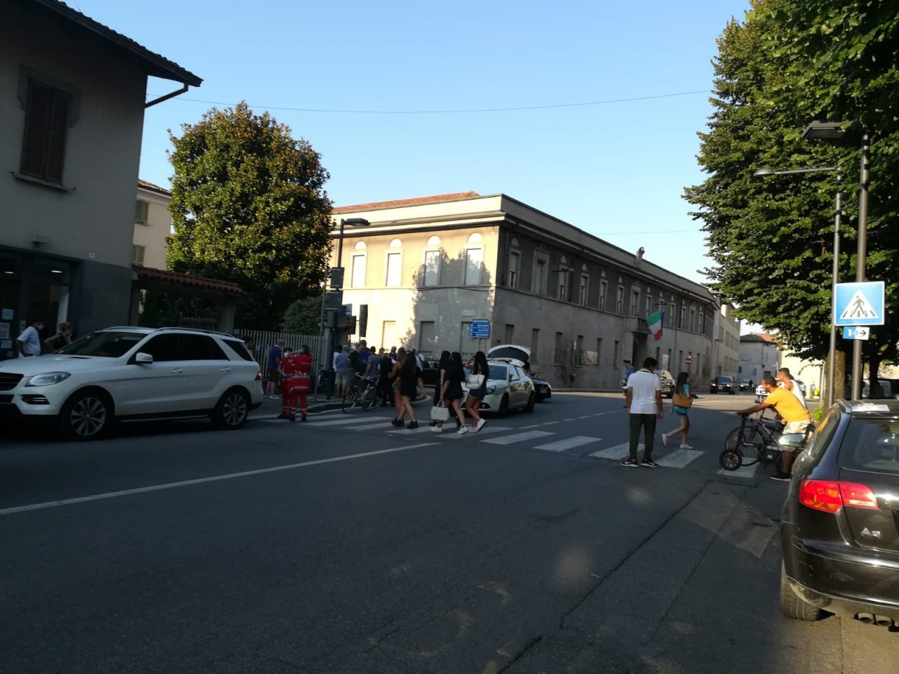 Bimbo investito sulle strisce