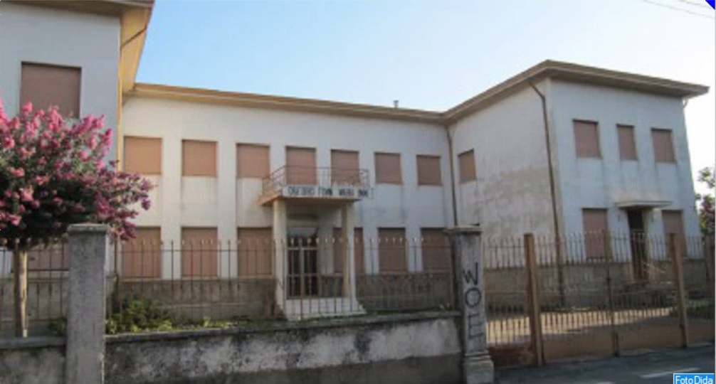 Amianto all’ex oratorio femminile, il sindaco chiama in causa la Curia per la rimozione
