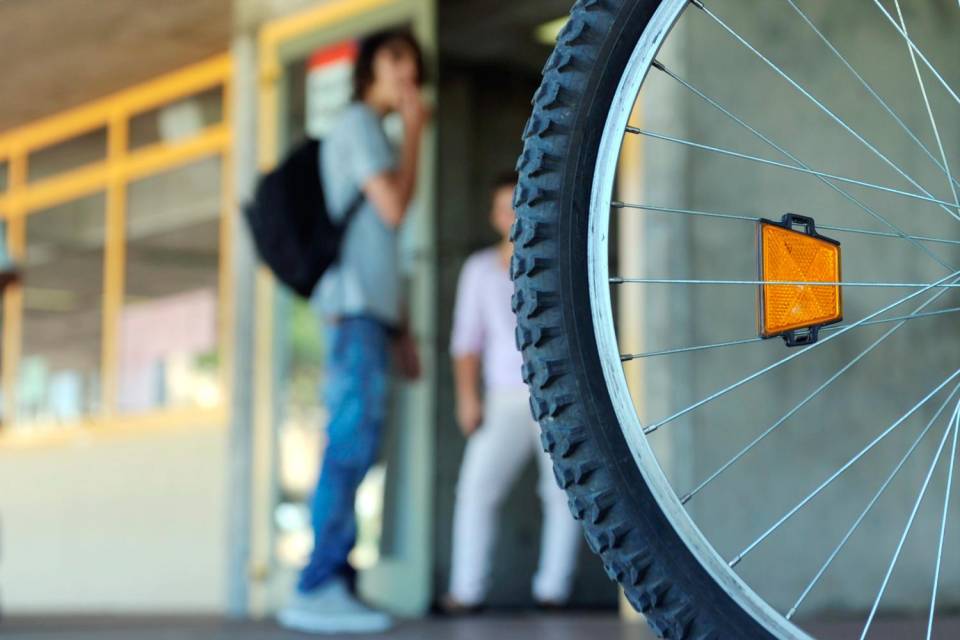 A scuola pedalando, grazie al nuovo servizio di “Bicibus”