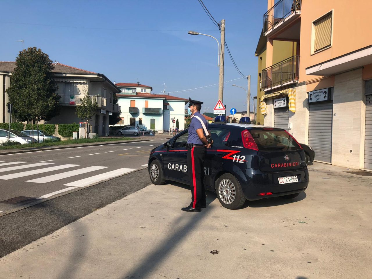 Si finge un turista, ma è ricercato con diverse identità: arrestato