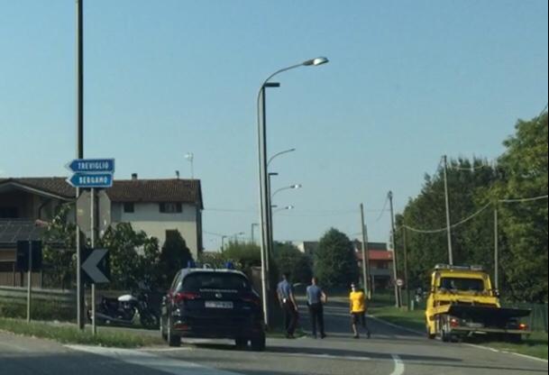 47enne cade dalla moto, richiesto l’elisoccorso