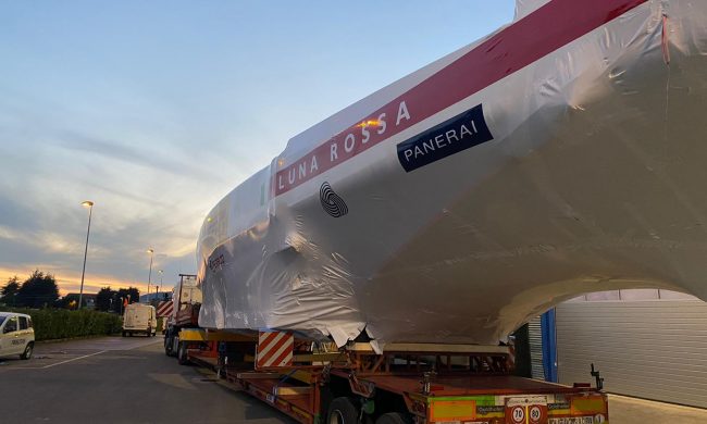 La nuova Luna Rossa è “salpata” dallo stabilimento della Persico Marine
