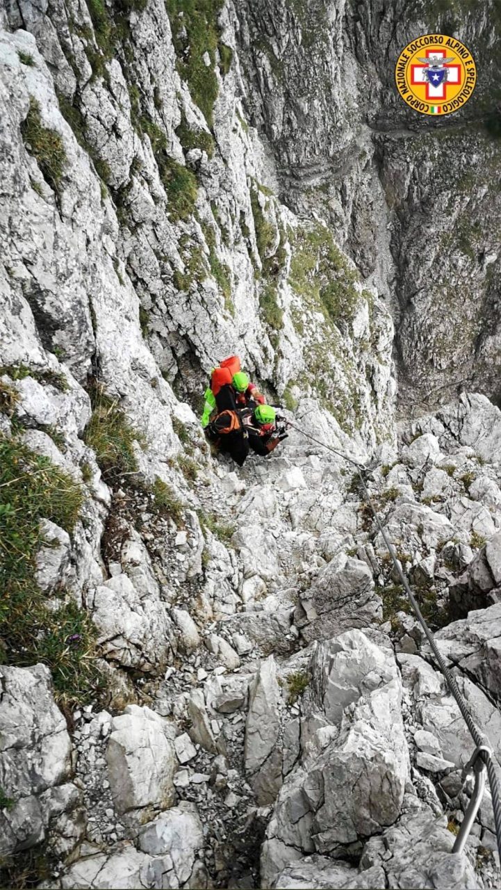 Cade sulla ferrata dell’Alben, arriva l’elicottero FOTO