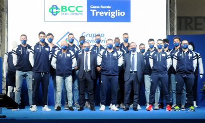 La Blu Basket si presenta in fiera con lo sponsor BCC FOTO