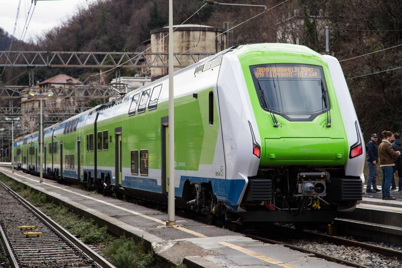 Il treno Caravaggio debutta sulla Porta Garibaldi-Bergamo