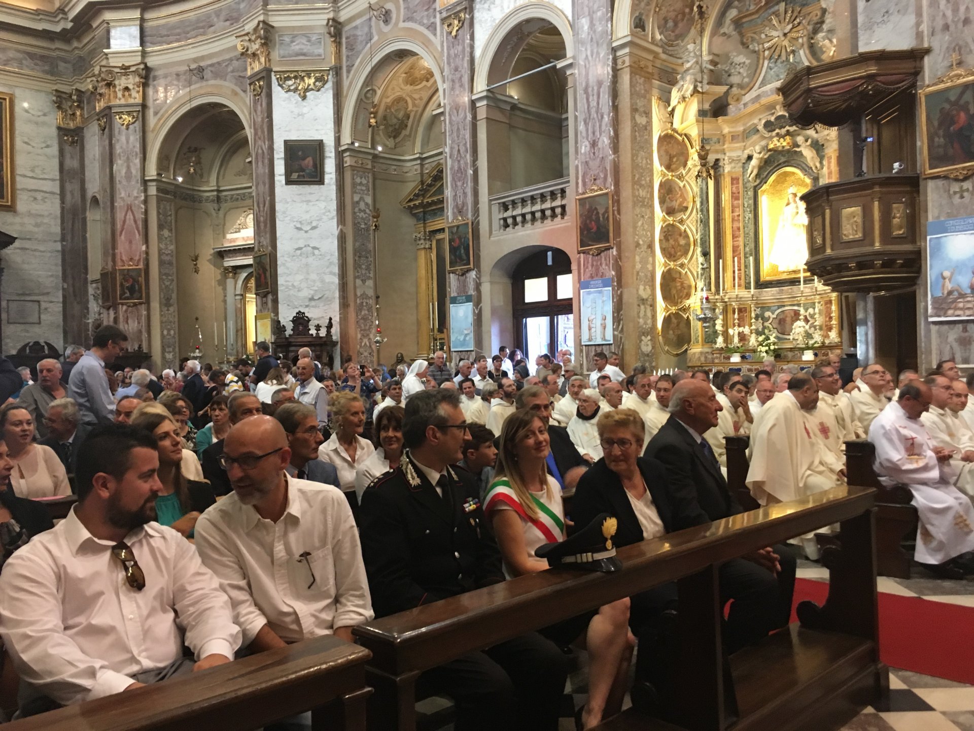Monsignor Pierbattista Pizzaballa a Cologno (2)