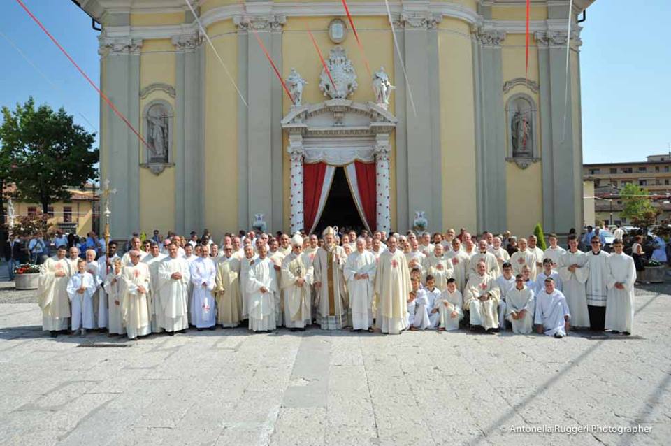 Monsignor Pierbattista Pizzaballa a Cologno (6)