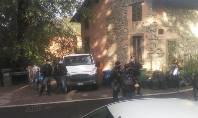 Sgomberata Kascina Ponchia, cade nel vuoto l’appello dei ragazzi al Comune