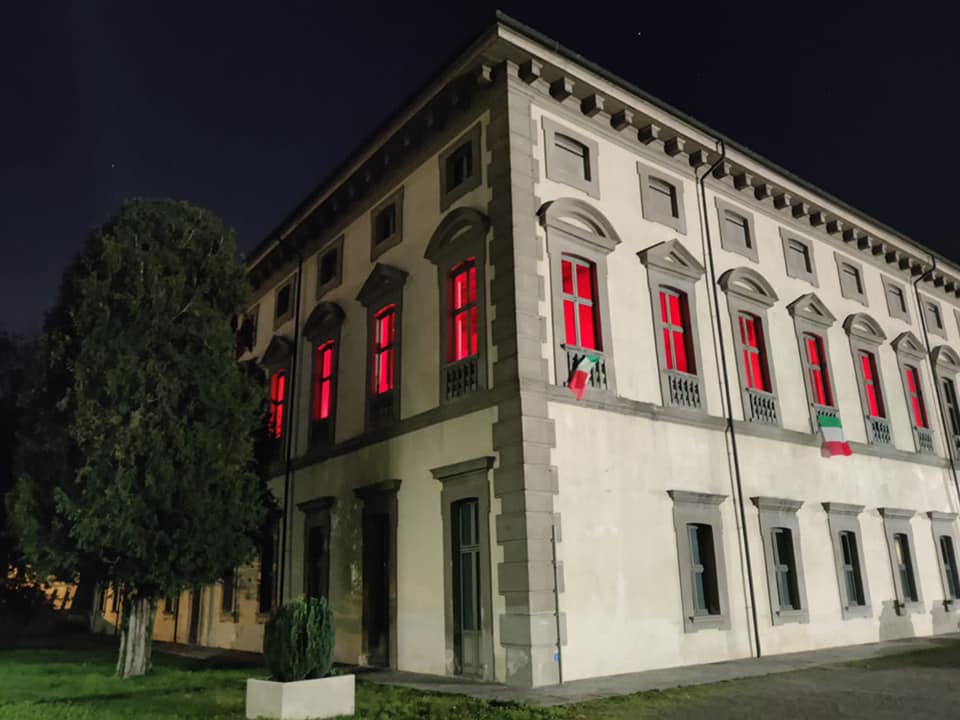 25 novembre: Palazzo Visconti si tinge d’arancione contro la violenza di genere