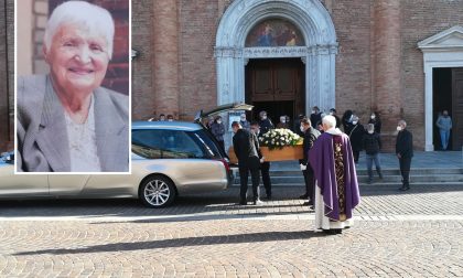 La città dice addio alla maestra Rosa, "Rosi de la Tor"