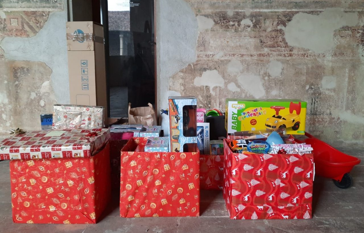 Via all’iniziativa “Dona un gioco” ai bimbi delle famiglie in difficoltà causa Covid