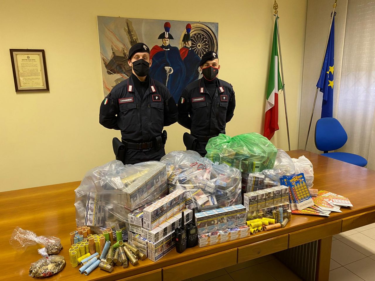Rubano denaro, sigarette e gratta e vinci da un’area di servizio: arrestati due uomini a Mozzanica