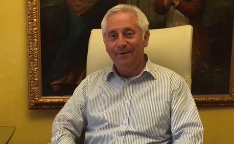 Elezioni Caravaggio: Carlo Mangoni si candida e lancia un progetto per il centrodestra, ma la Lega…