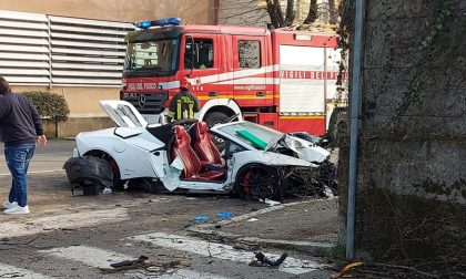 Le foto della supercar Lamborghini andata distrutta nell’incidente