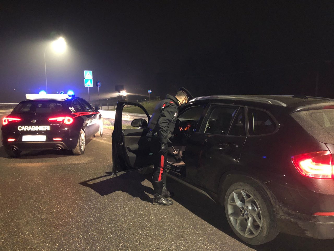 Folle inseguimento a Spino, i carabinieri recuperano un’auto rubata