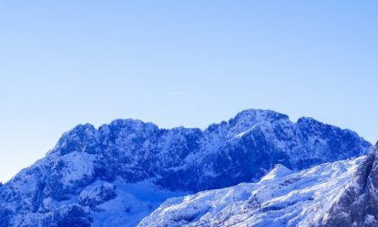 Niente sci e niente escursioni: rischio valanghe, in Val Seriana e Val di Scalve si “chiudono” le montagne