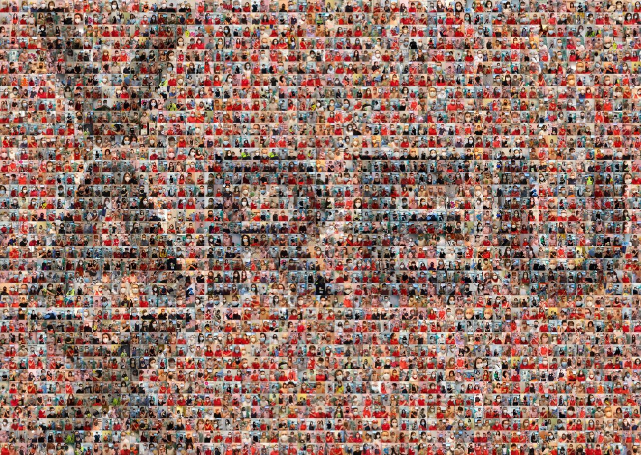 L’enorme collage di Areu con i volti della campagna vaccinale anti Covid