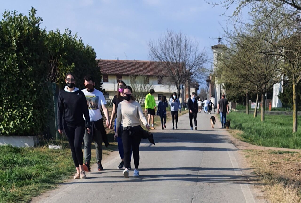 Zona rossa? Tutti a Cerreto beach (l’assembramento siamo noi)