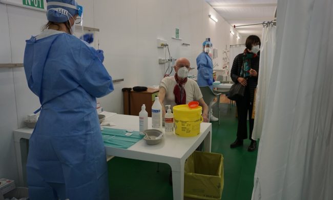 Vaccini anti-Covid: dose unica per chi è guarito negli ultimi sei mesi