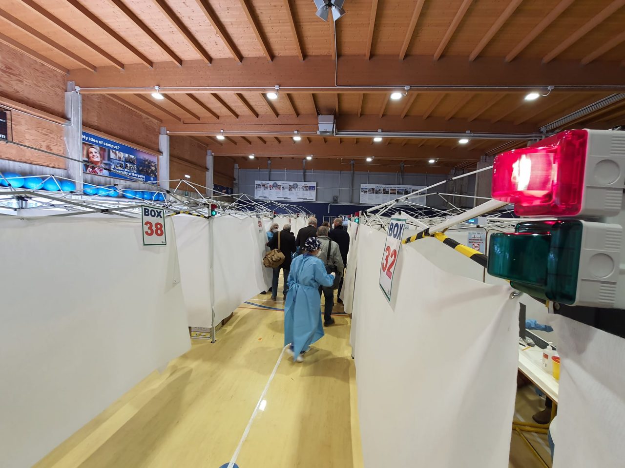 Vaccini,  Asst Bergamo Ovest a quota 45mila: si riparte dopo lo stop AstraZeneca