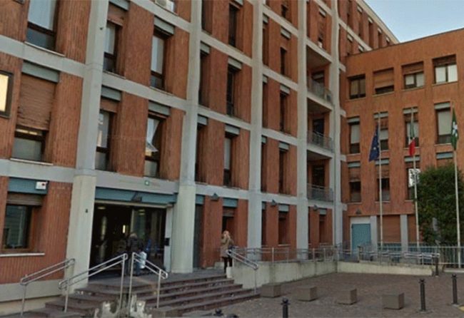Incendio sul server che ospita i dati ATS Bergamo: i positivi del 9 marzo riceveranno un nuovo sms