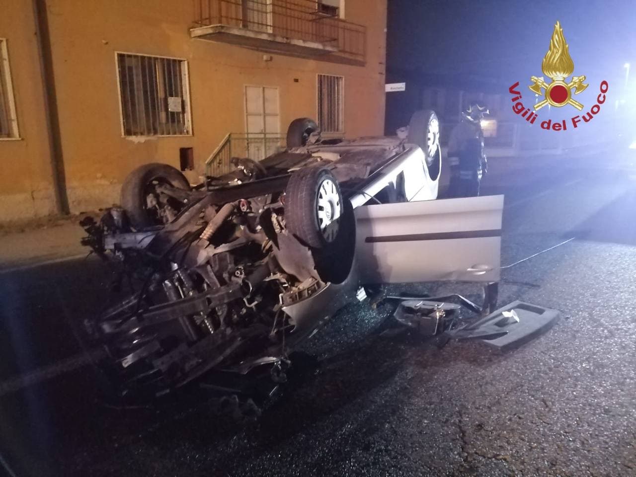 Schianto, automobilista in ospedale