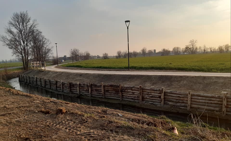 Riqualificata la sponda della roggia Molinara
