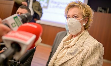 Vaccinazioni anti Covid, Moratti replica a Gori: "Non abbiamo lasciato indietro nessuno"
