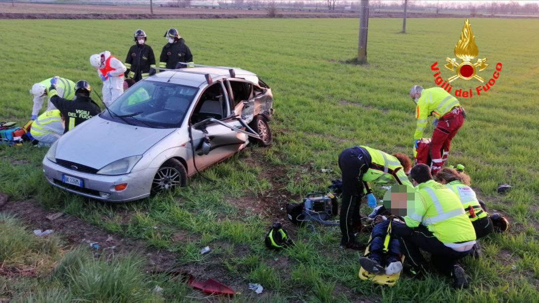 Schianto a Palosco, due feriti gravi: c’è l’elisoccorso