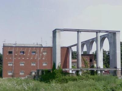 Casa del Fascio, il Comune ribadisce: “Non la compriamo”