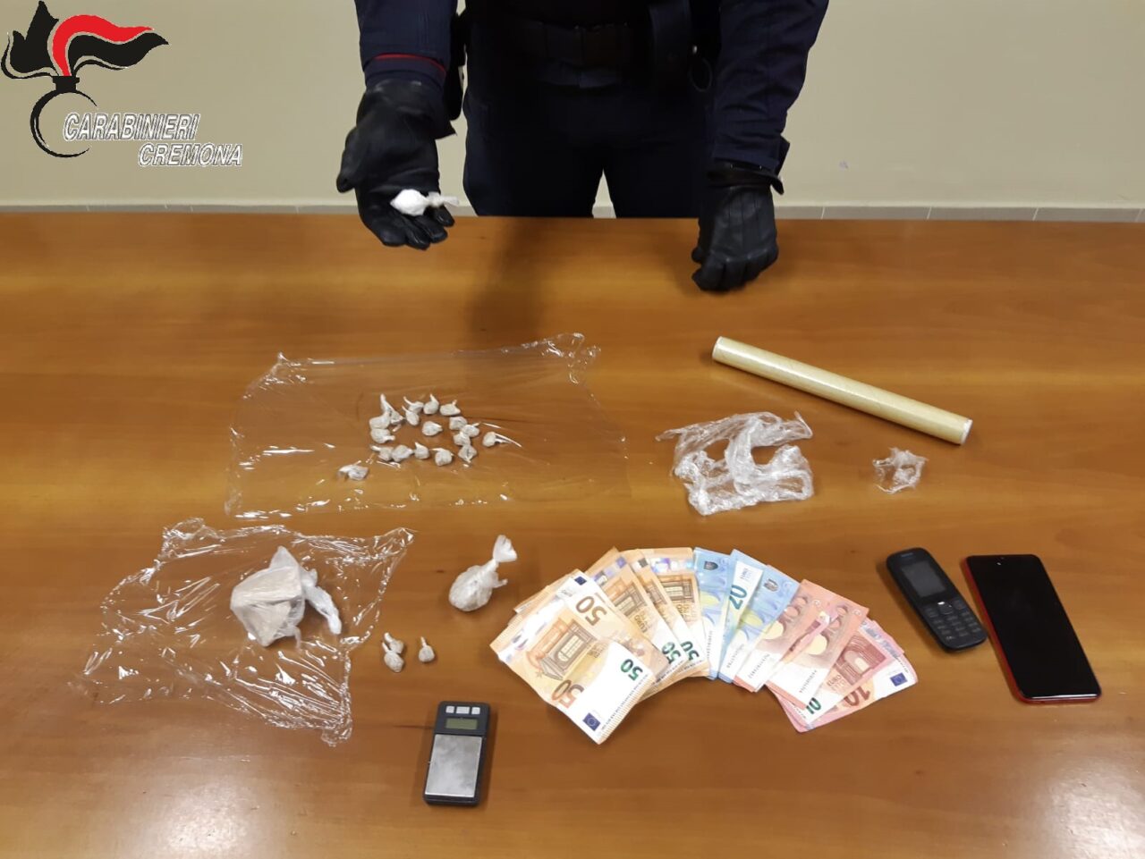 Fuggiti all’alt, arrestati per detenzione e spaccio di droga