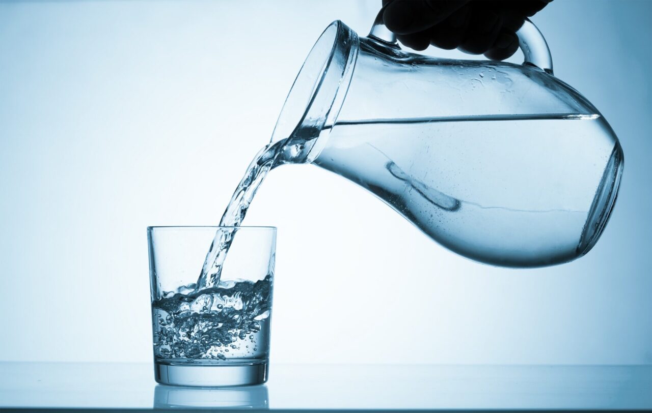 Per cosa usiamo l’acqua potabile? In Lombardia ne consumiamo 215 litri a testa al giorno (ma poca, in casa)